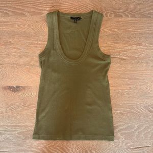 Banana Republic ribbed tank